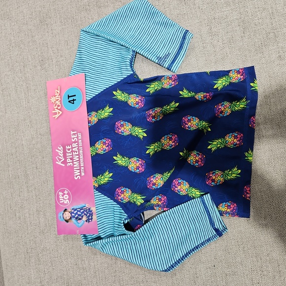 UV SKINZ 3 PIECE SET WITH REVERSABLE SUN HAT - Picture 2 of 6